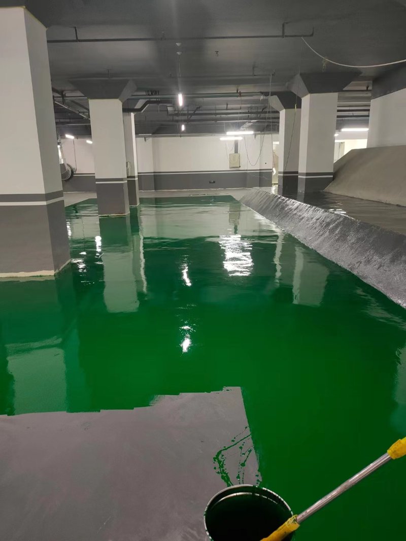 环氧地坪,不仅是一种地面材料的选择,更是企业形象与生产环境的重要体现。今天,我们就来一起看看环氧地坪的“美”与“效”。
